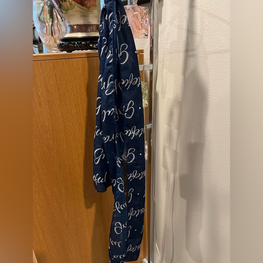 🧣 Juncture scarf “Grateful”